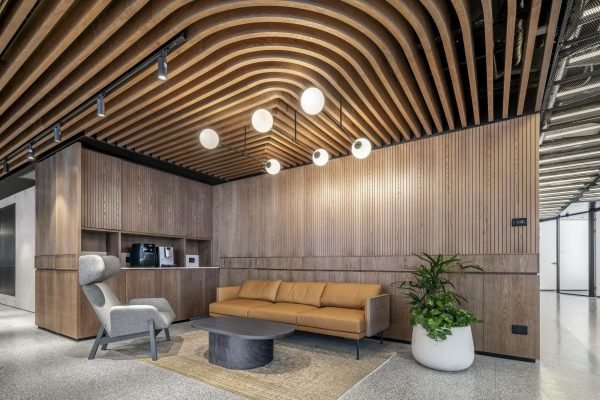bureau-aluminium-panneaux-muraux-plafond